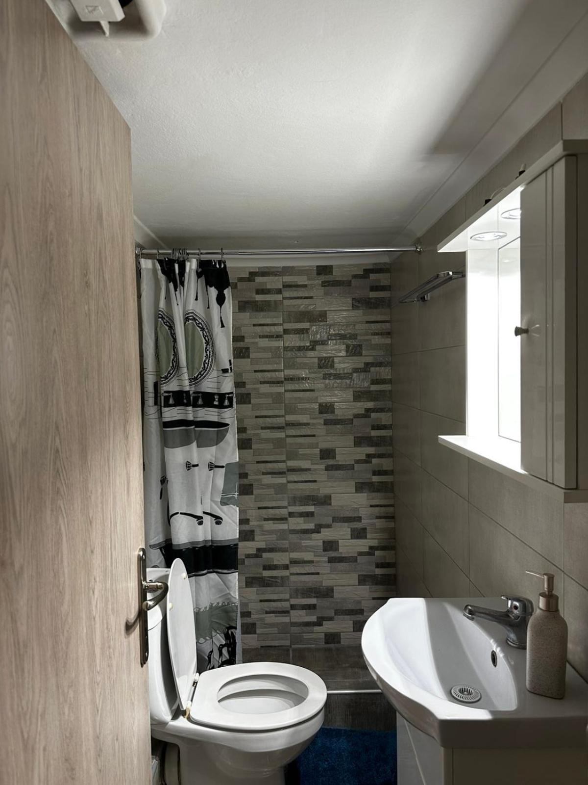 Ideally Situated Apartment. Selanik Dış mekan fotoğraf